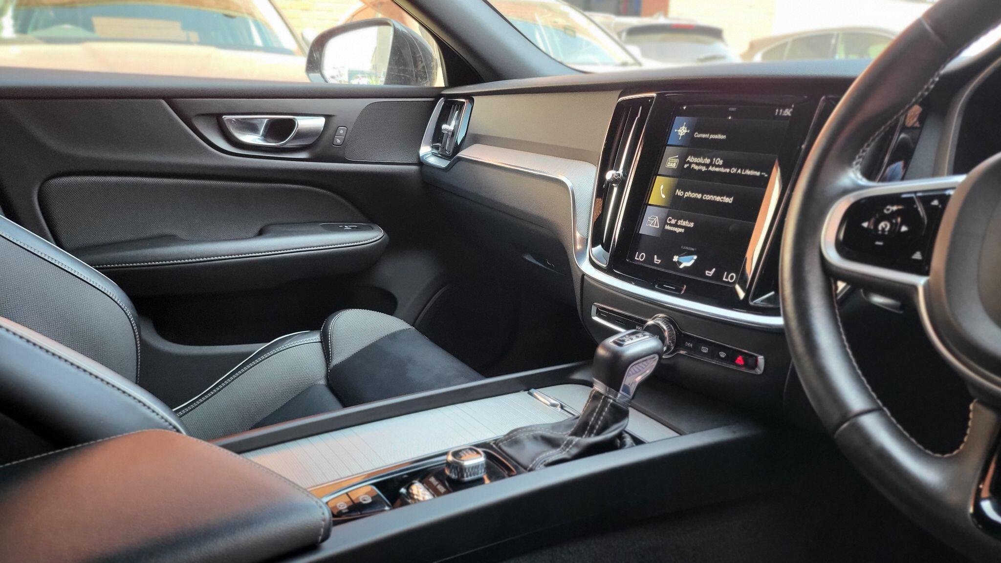 Volvo V60 view 13