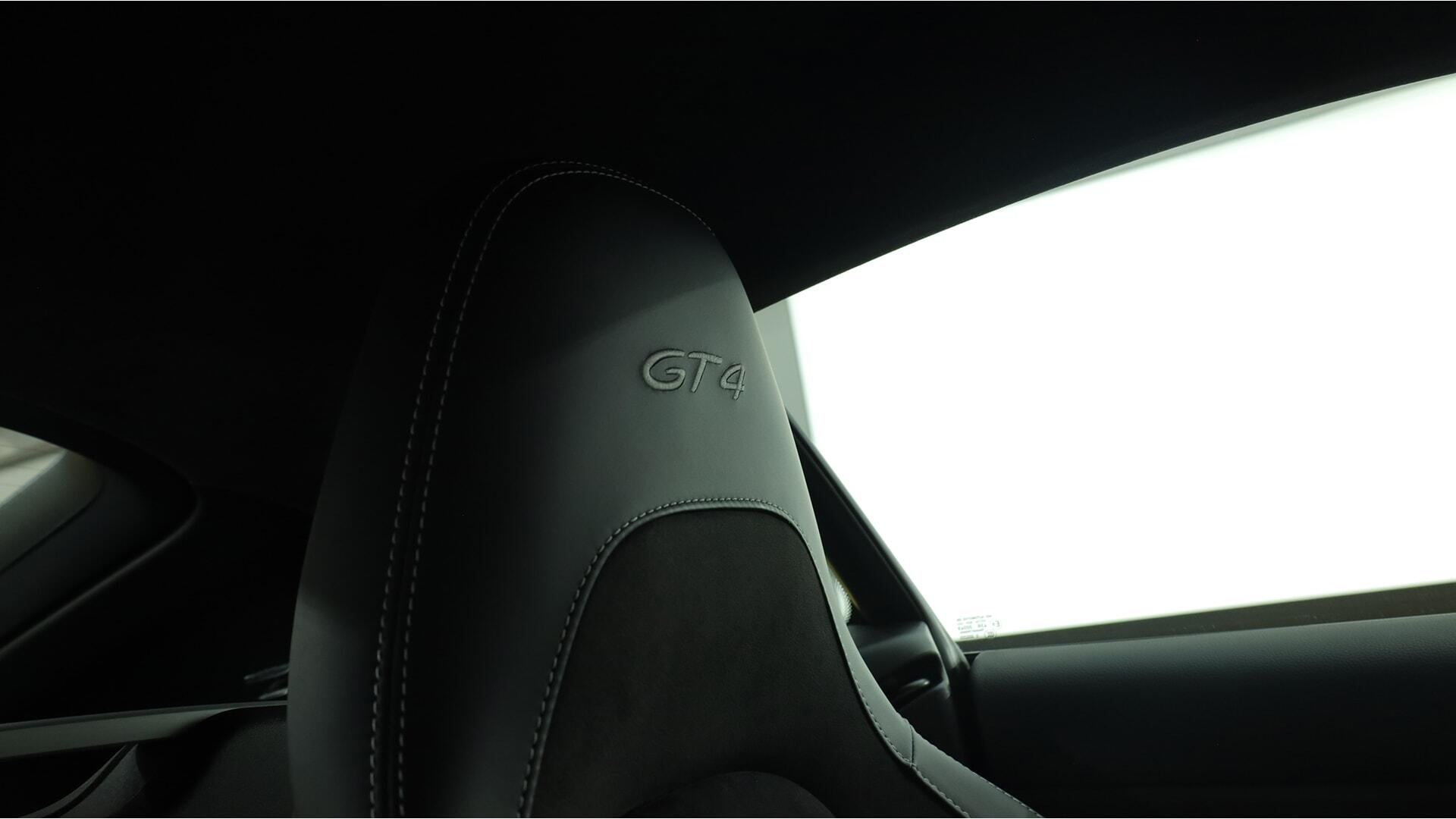 Porsche Cayman view 15