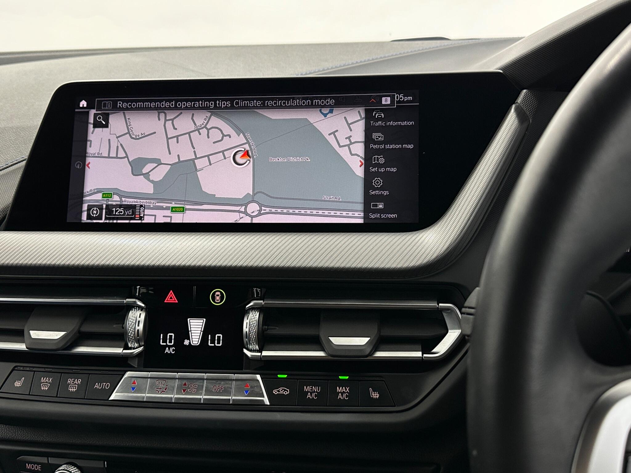 BMW 1 Series view 24