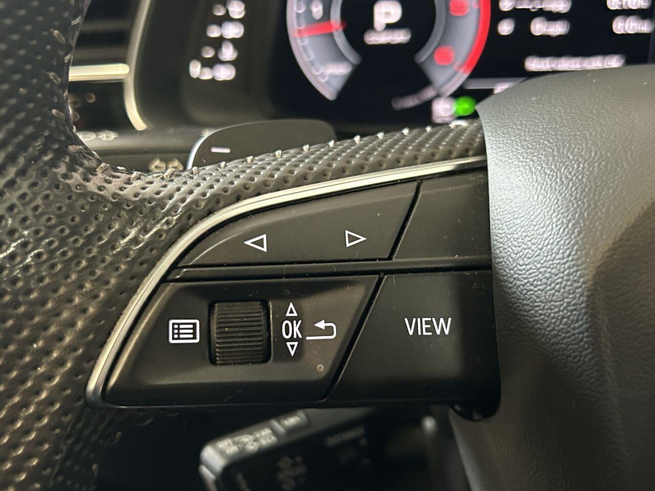 Audi Q7 view 40