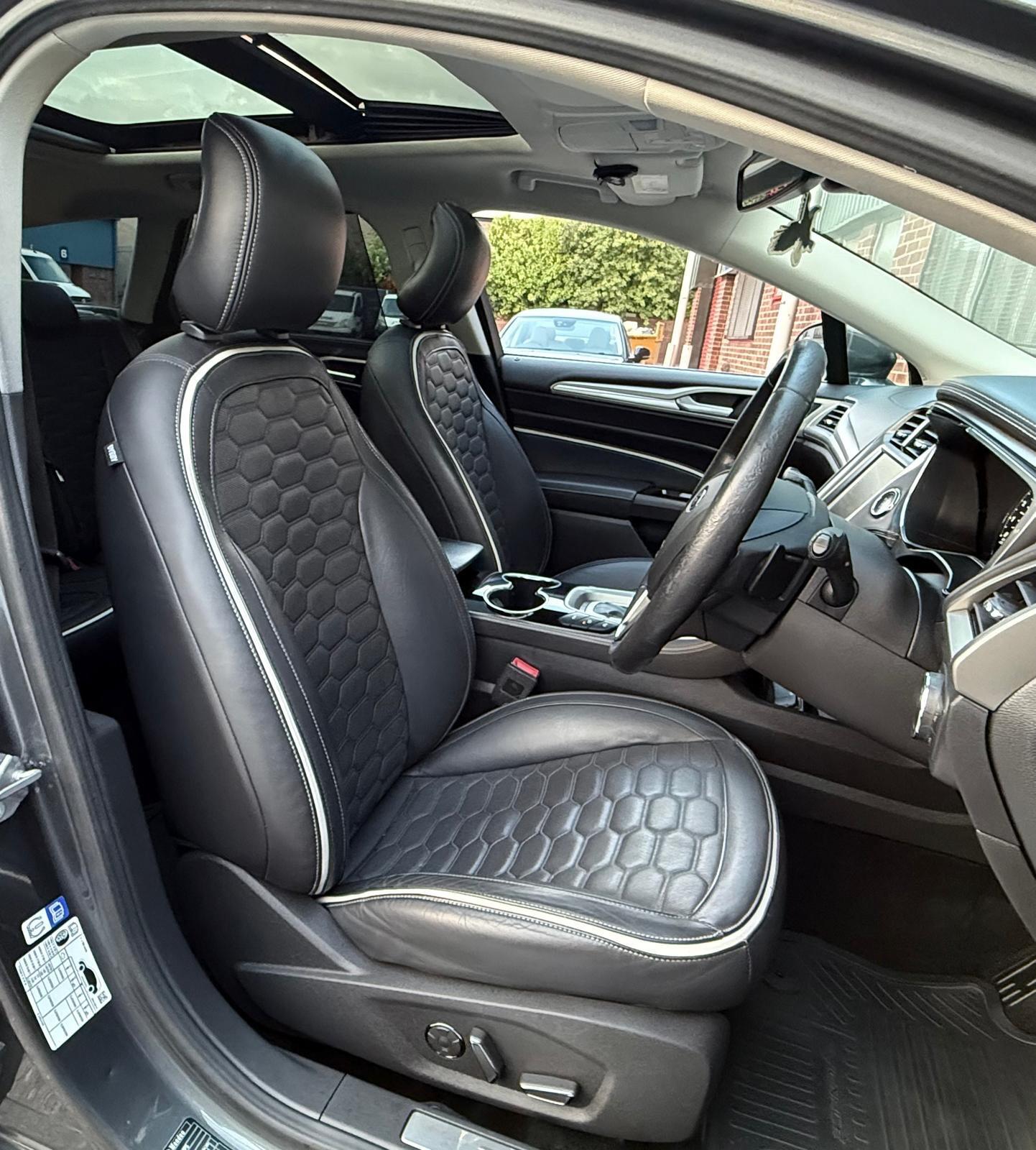 Ford Mondeo view 24