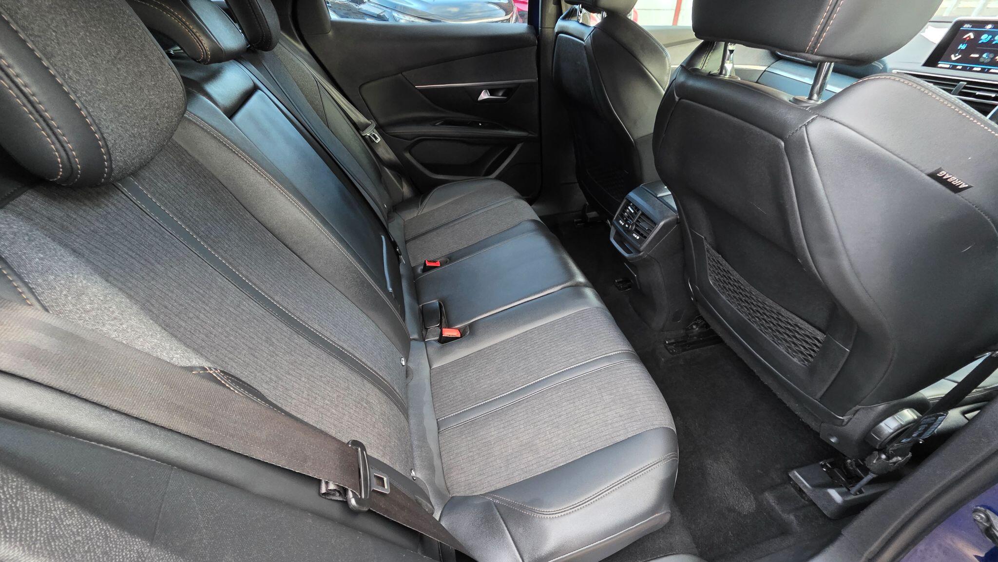 Peugeot 3008 view 27