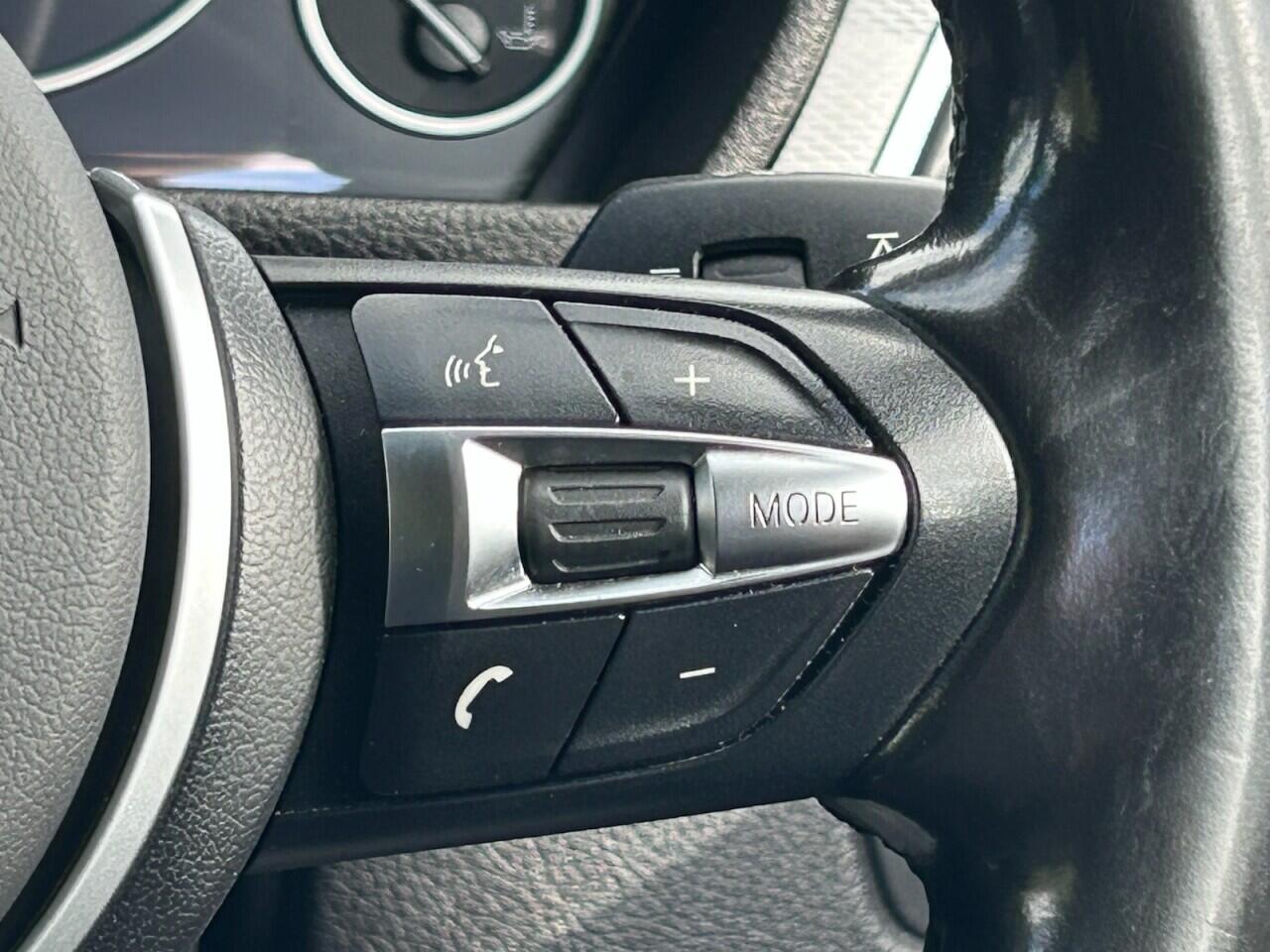 BMW 3 Series view 27