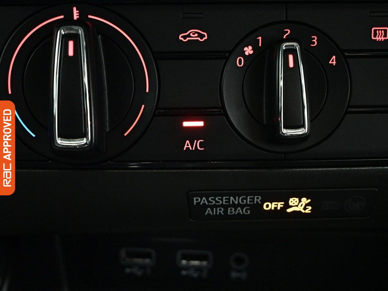 SEAT Ibiza view 18