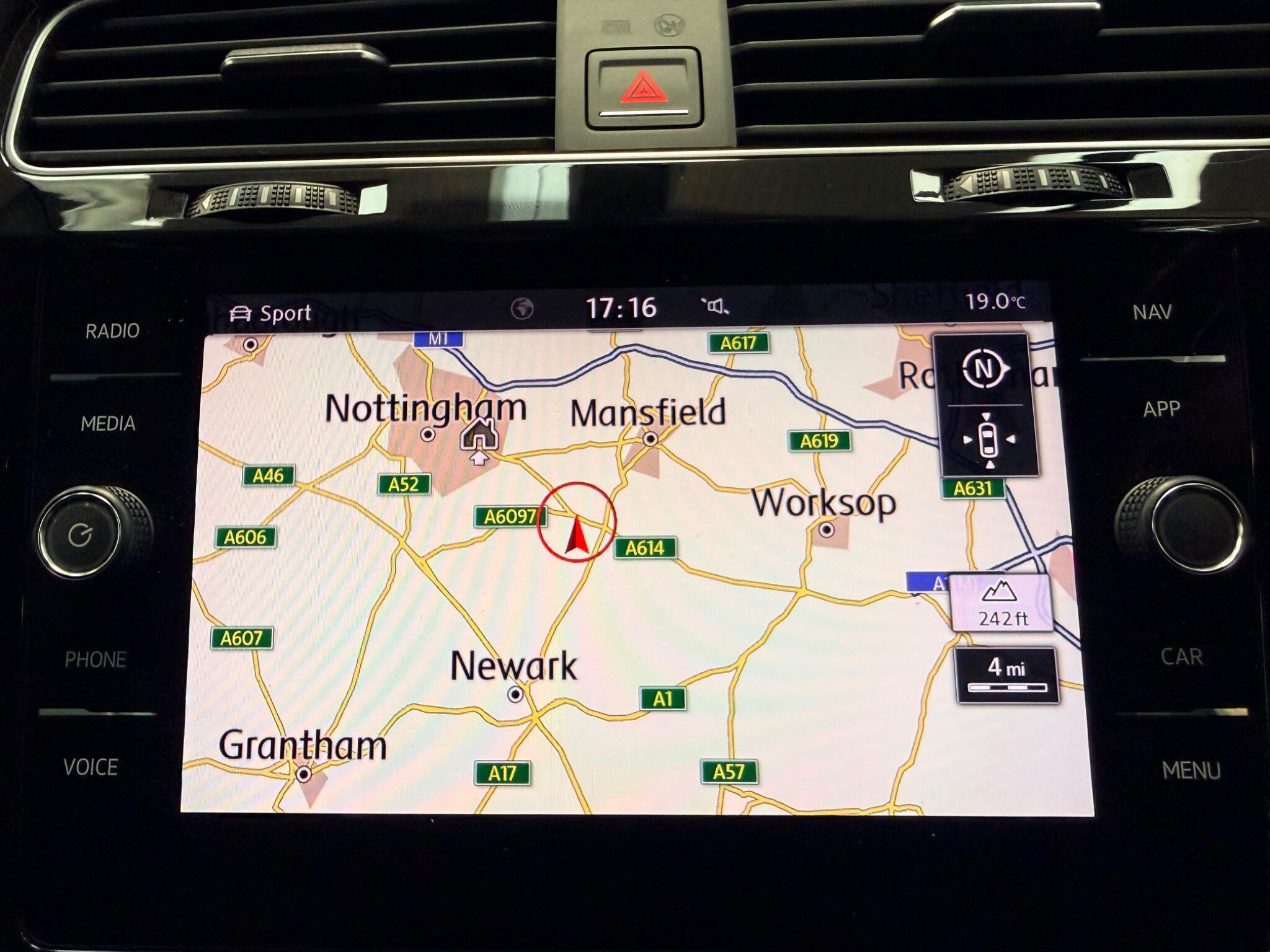 Volkswagen Golf view 19