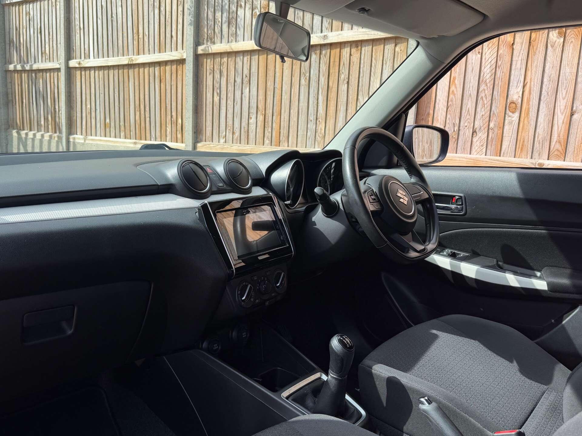 Suzuki Swift view 15