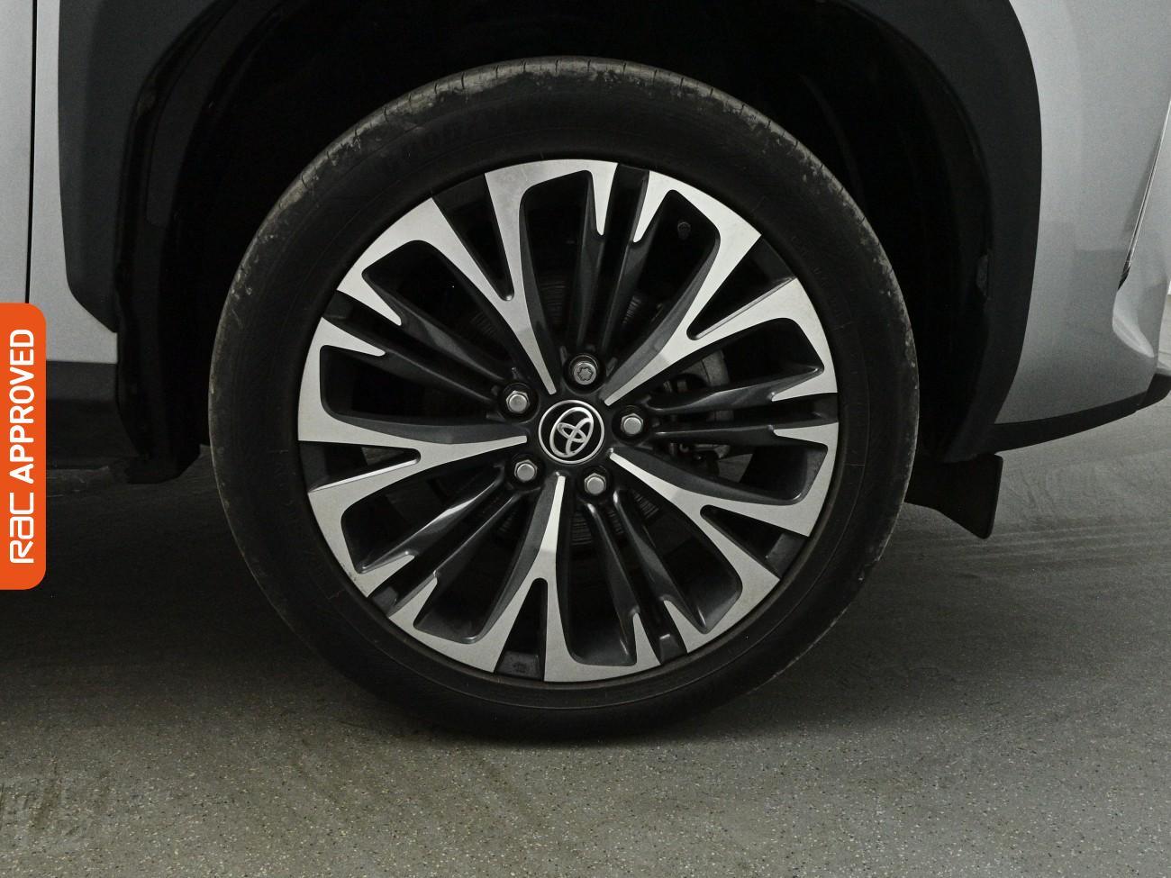Toyota Yaris Cross view 14