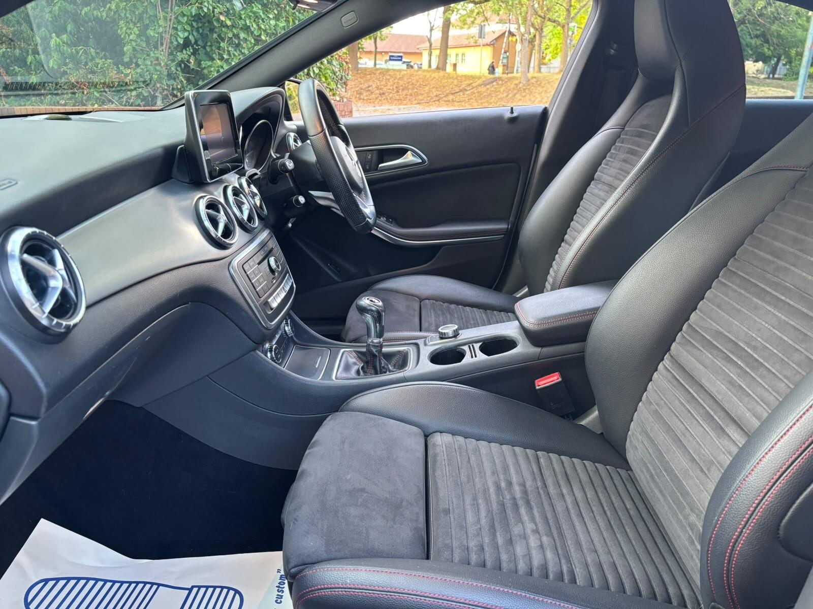 Mercedes-Benz Cla view 16