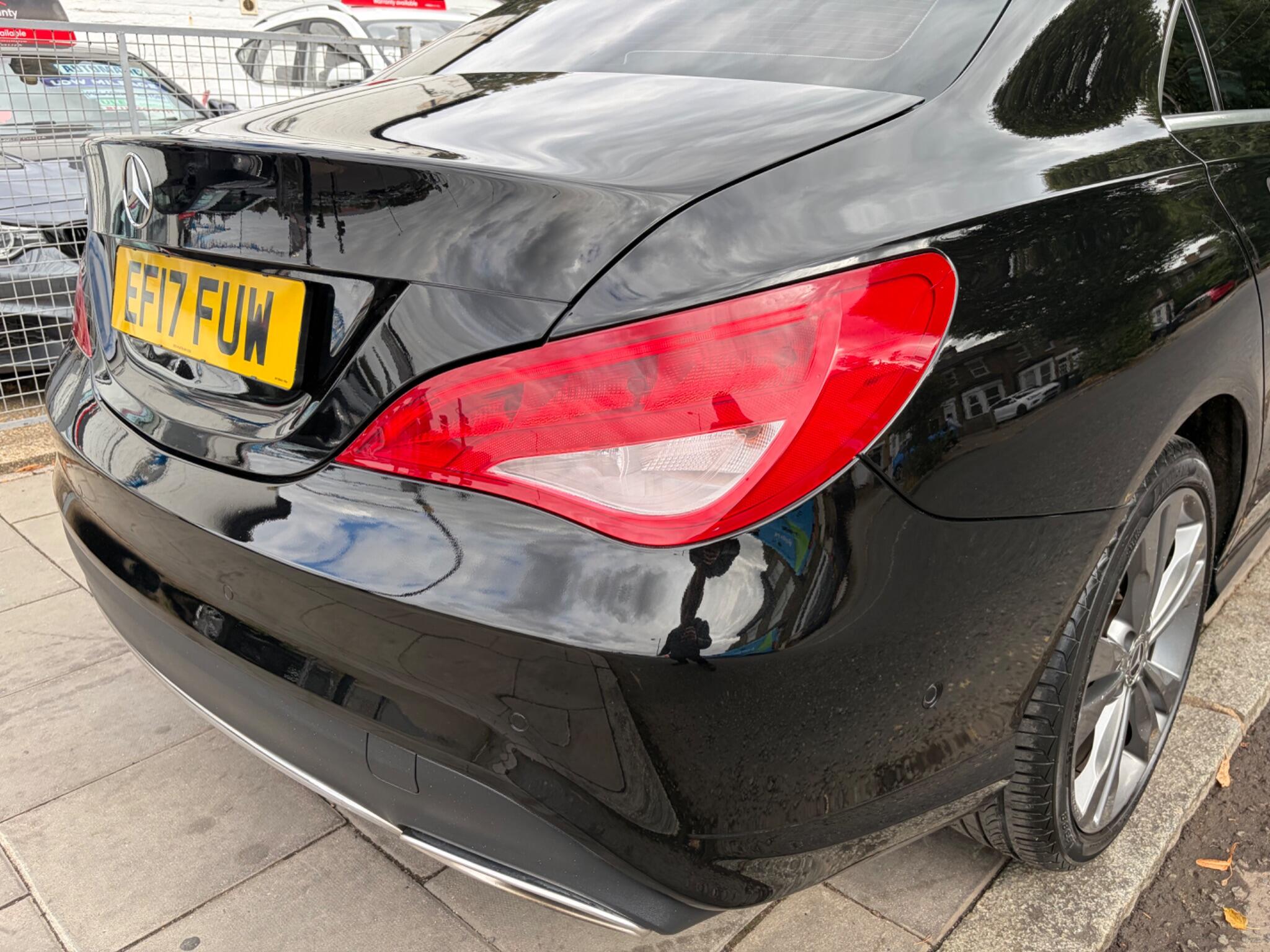 Mercedes-Benz Cla view 22