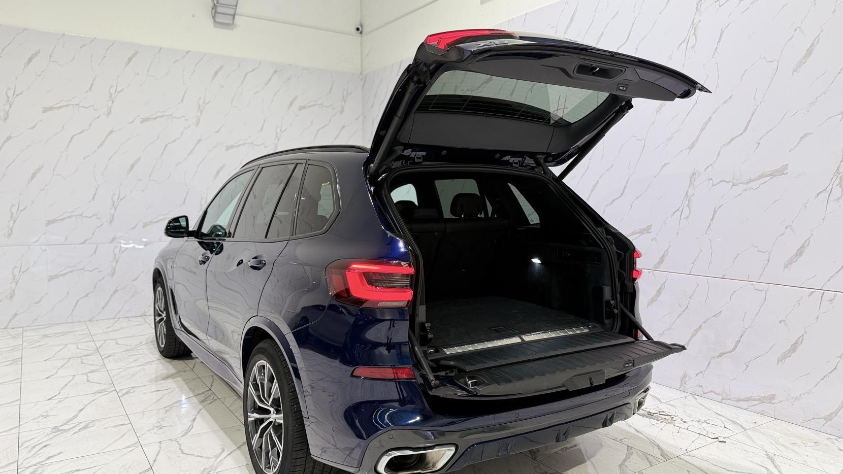 BMW X5 view 49