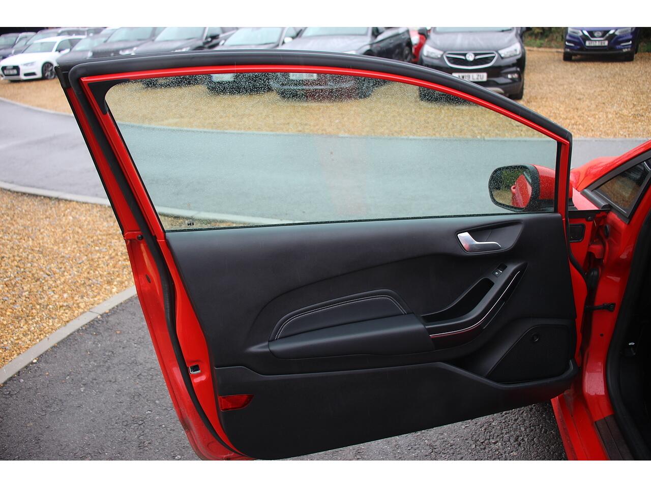 Ford Fiesta view 37