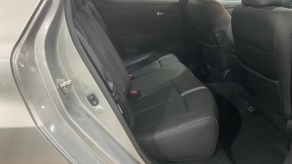Nissan Leaf view 4