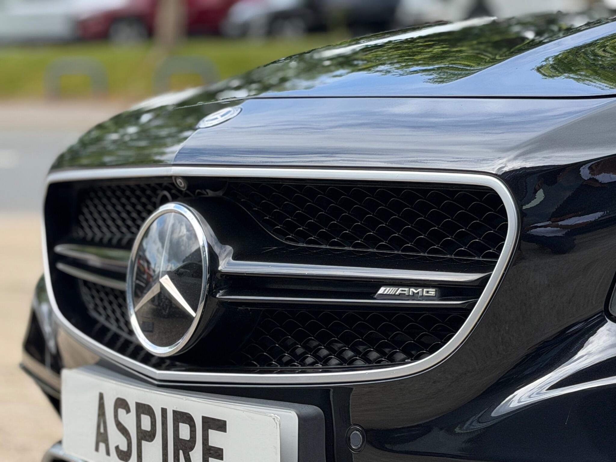 Mercedes-Benz S Class view 21
