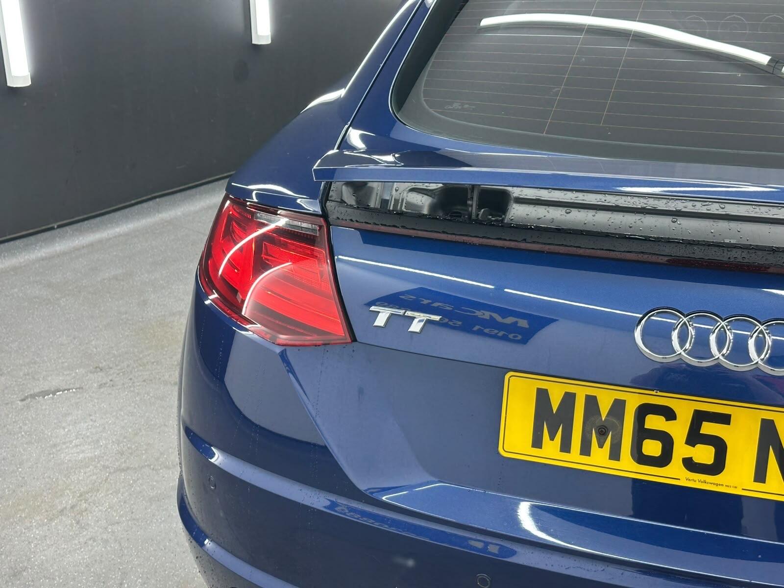 Audi TT view 13