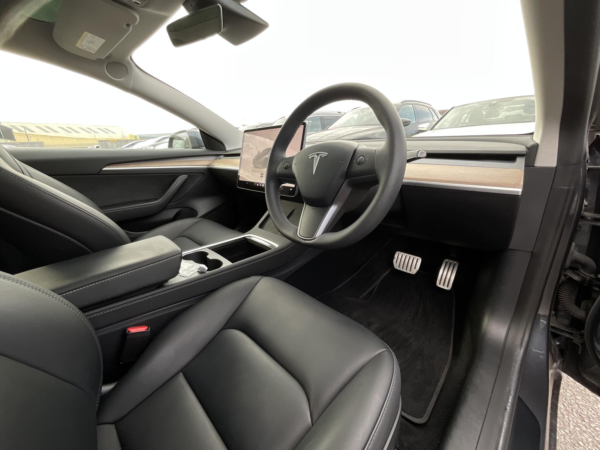 Tesla Model 3 view 7