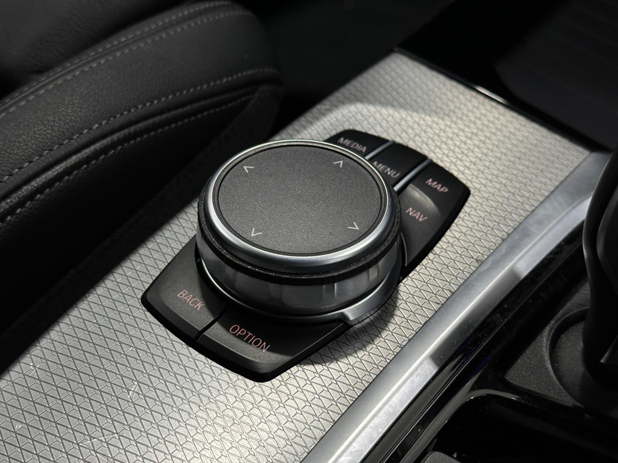 BMW X3 view 22