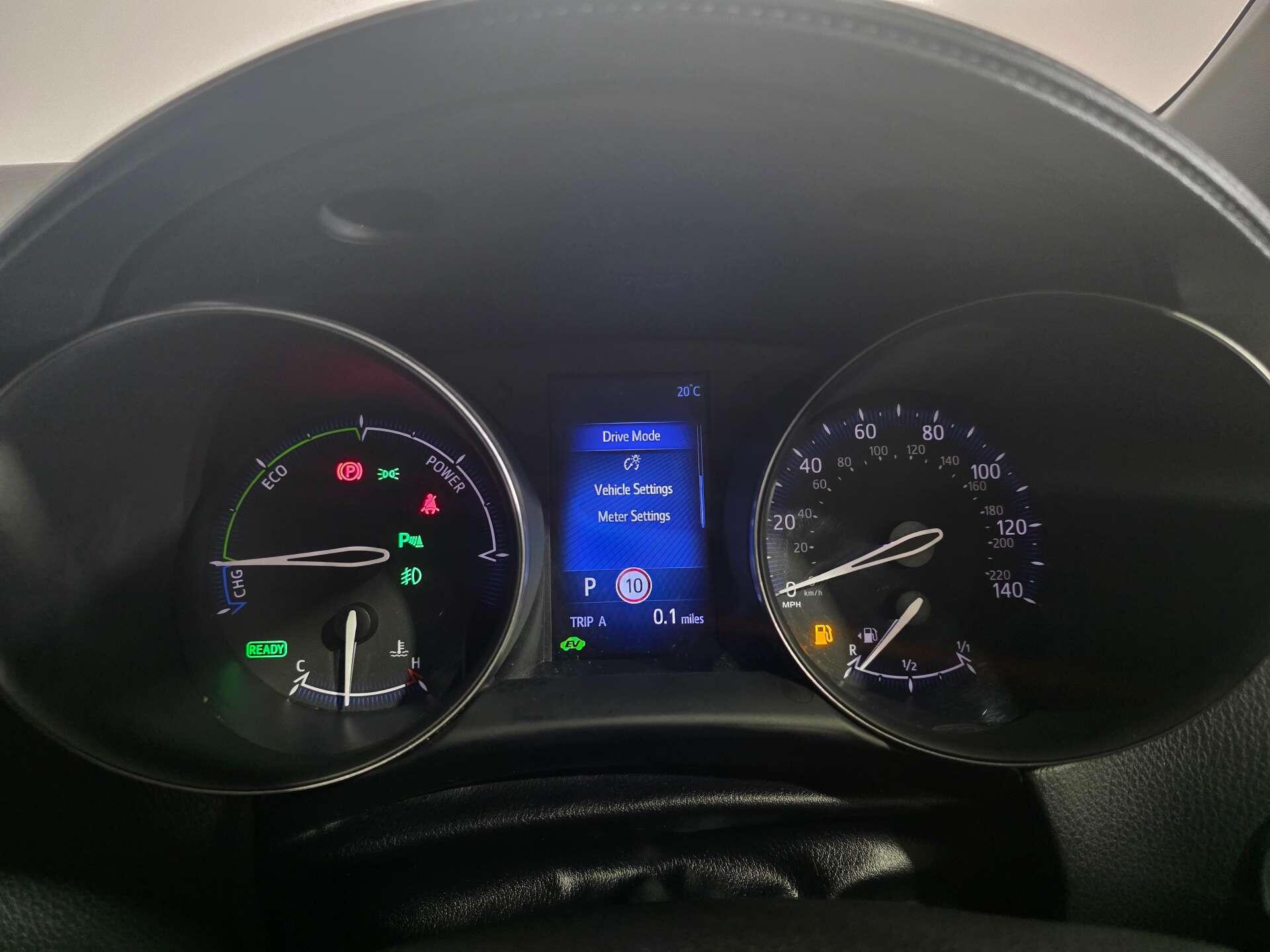 Toyota C-HR view 16