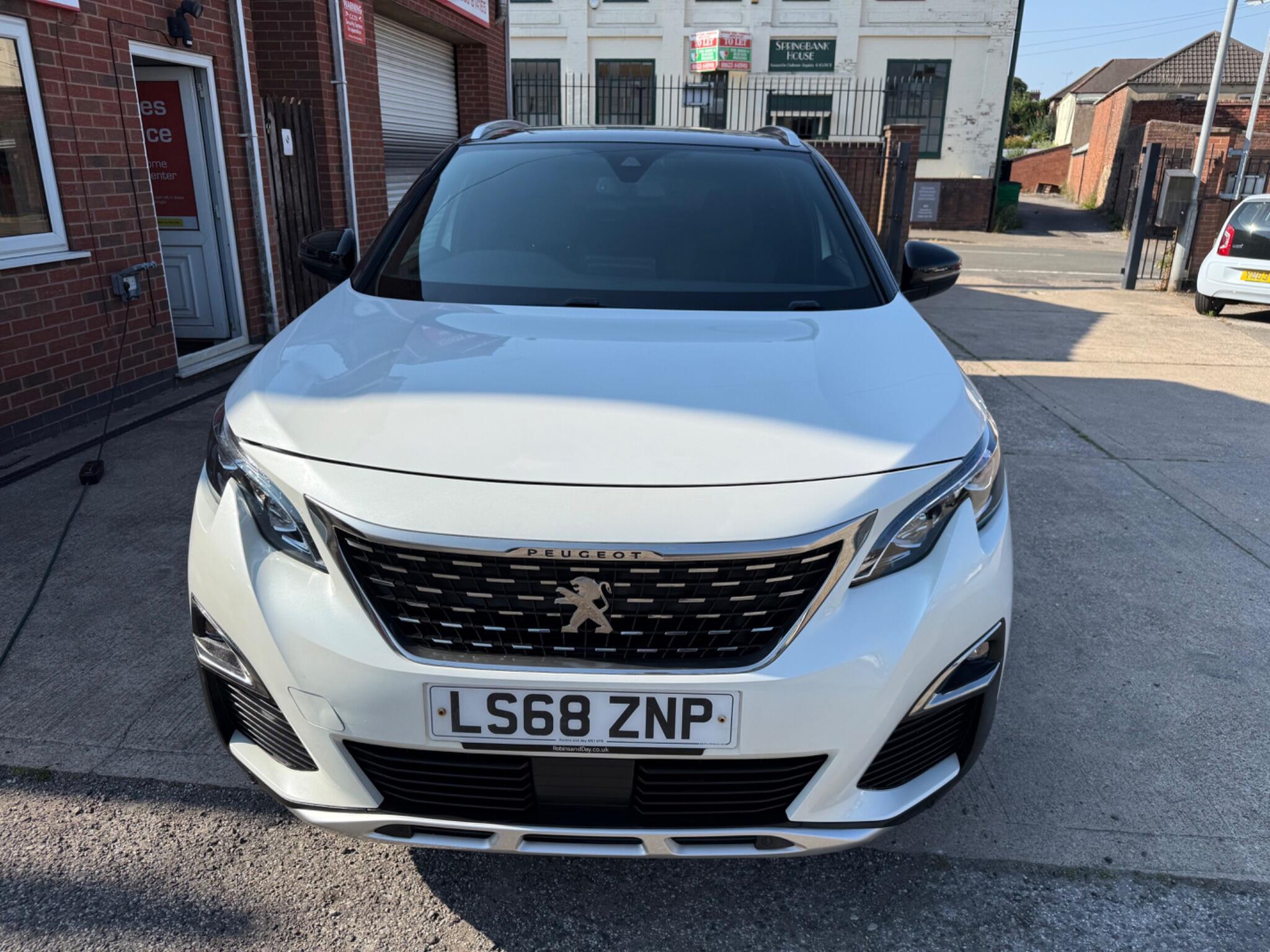 Peugeot 3008 view 7
