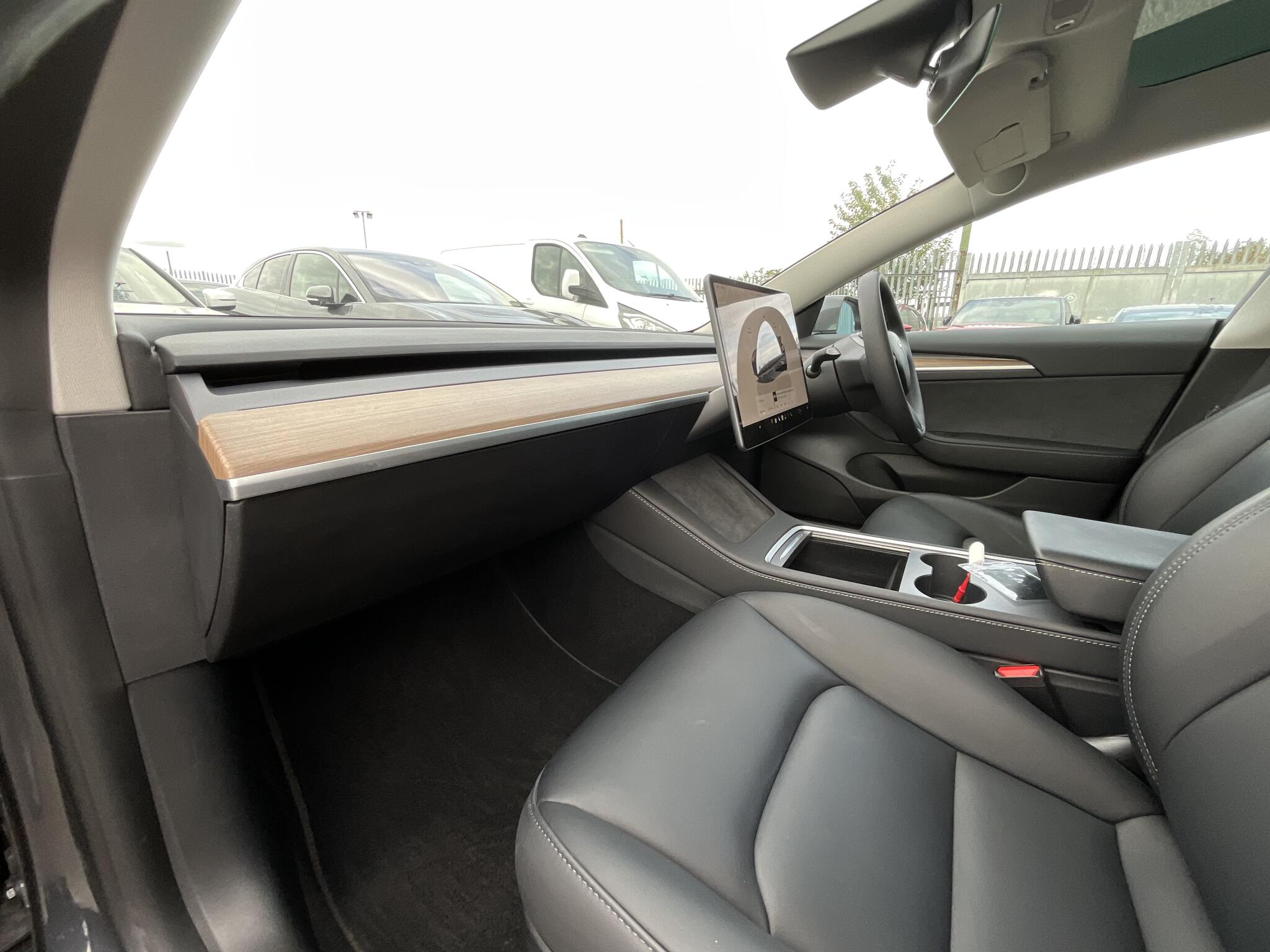 Tesla Model 3 view 21