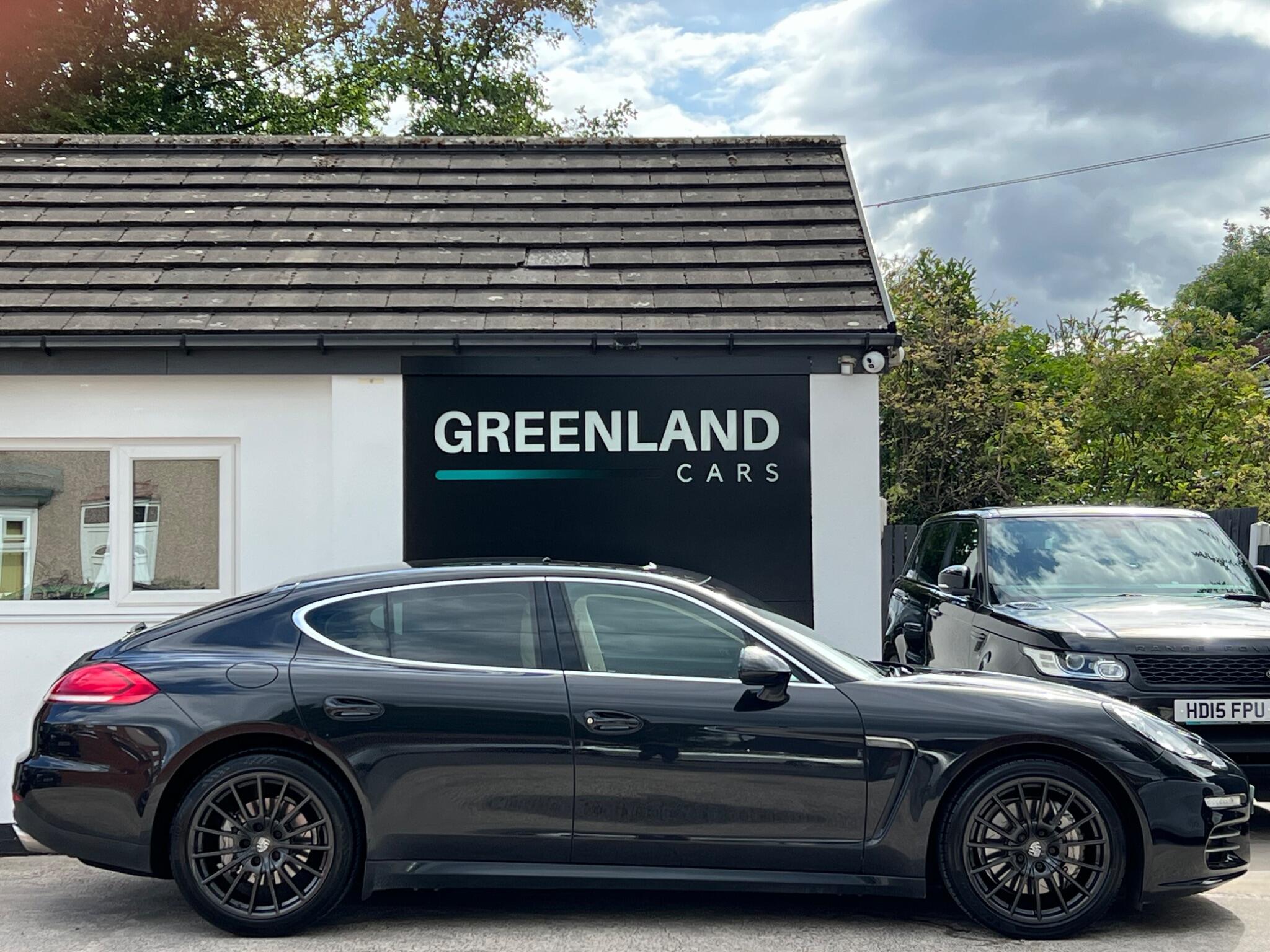 Porsche Panamera view 20