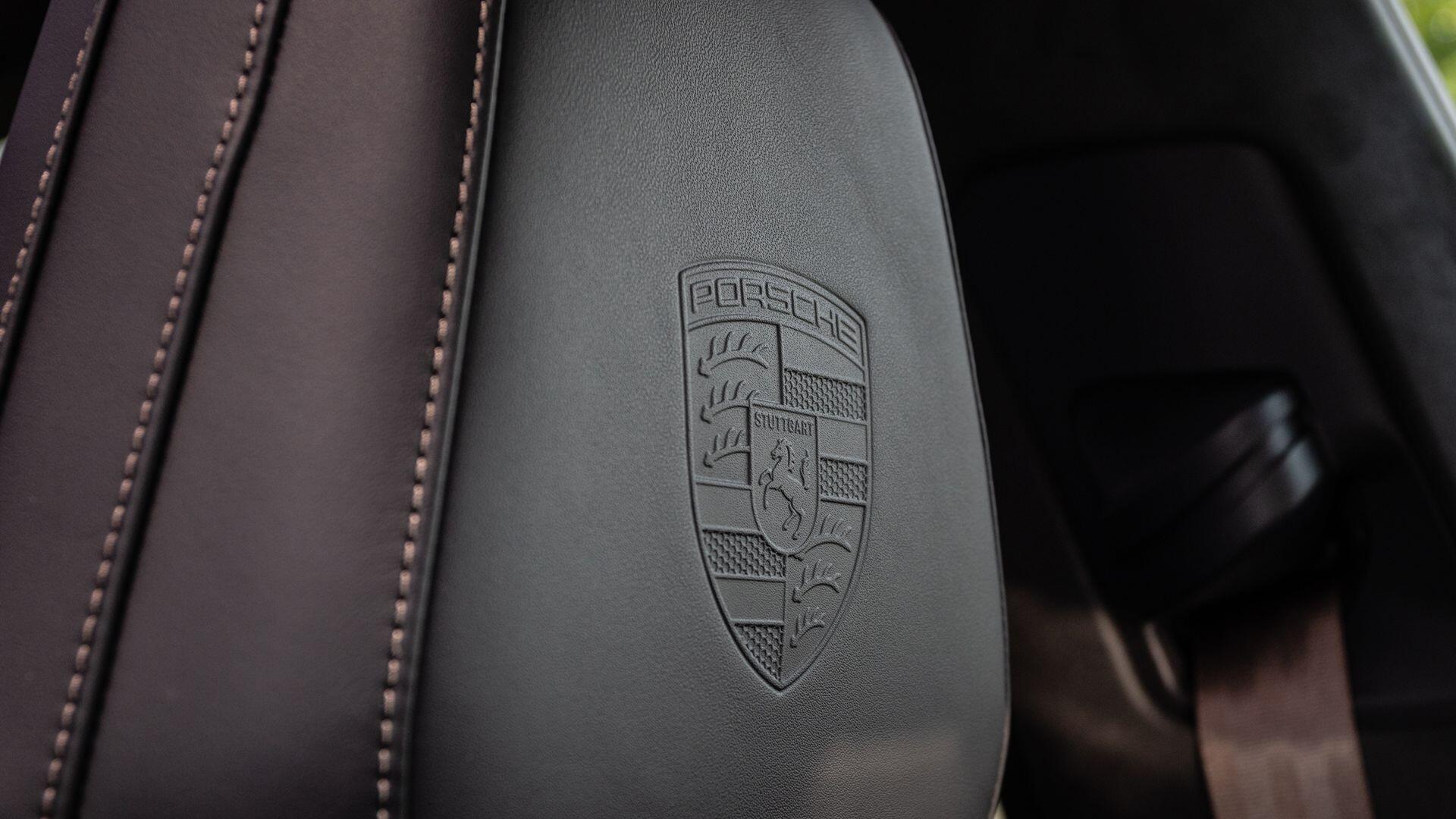 Porsche Cayenne view 35