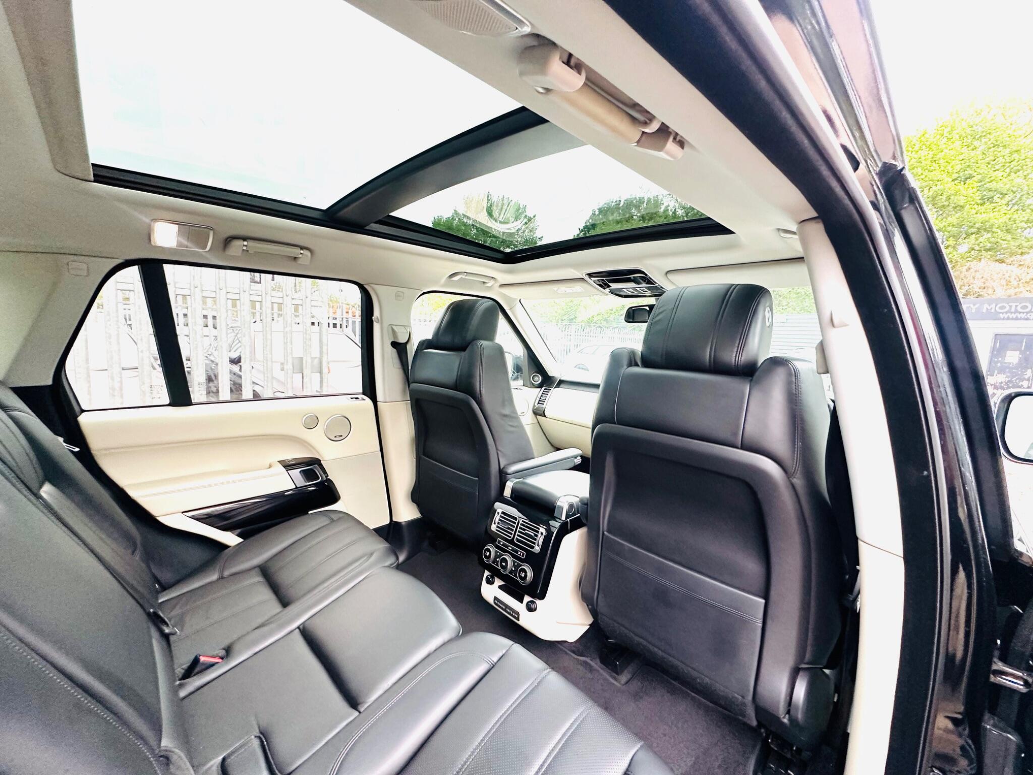 Land Rover Range Rover view 61