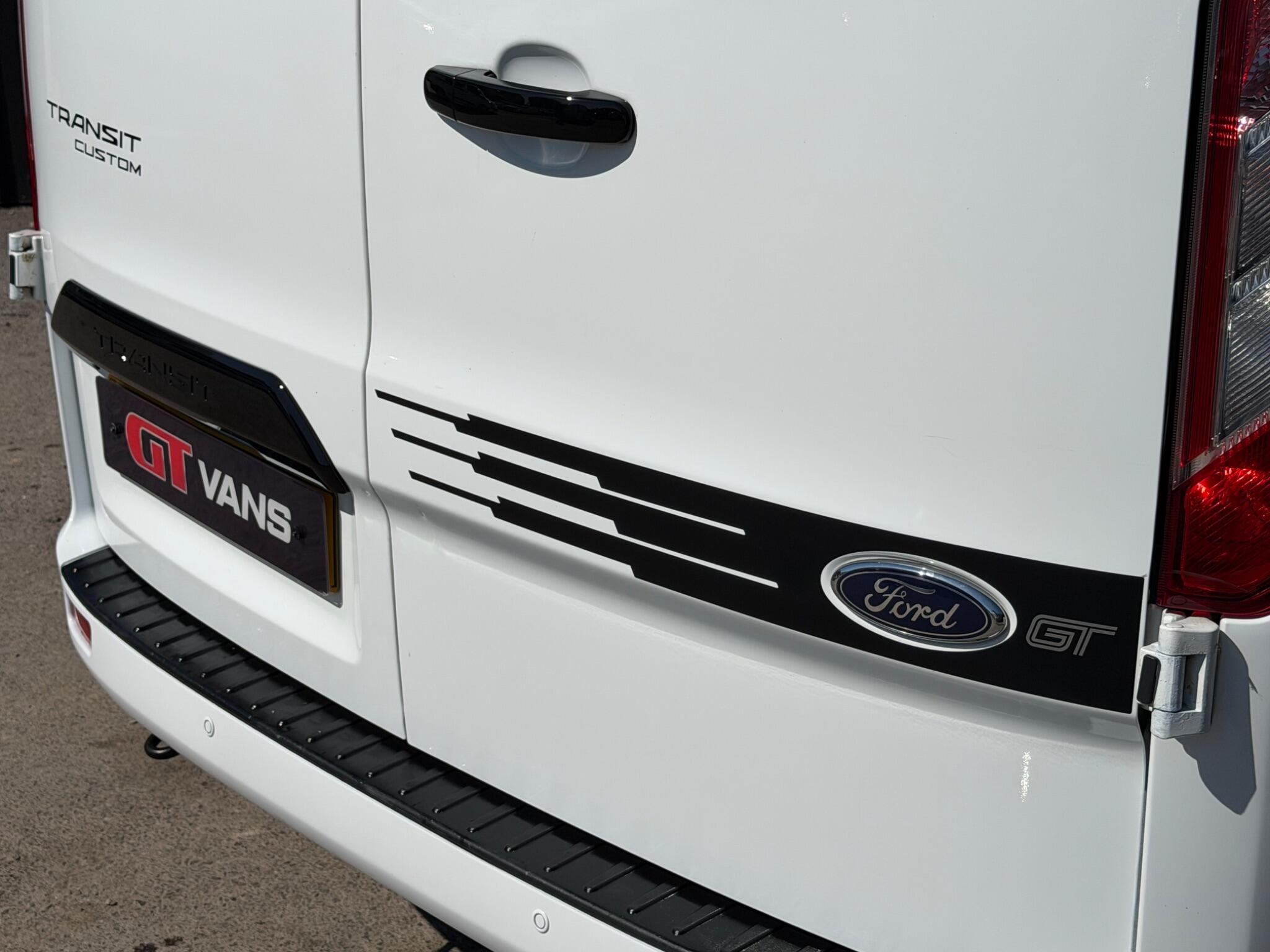 Ford Transit Custom view 39