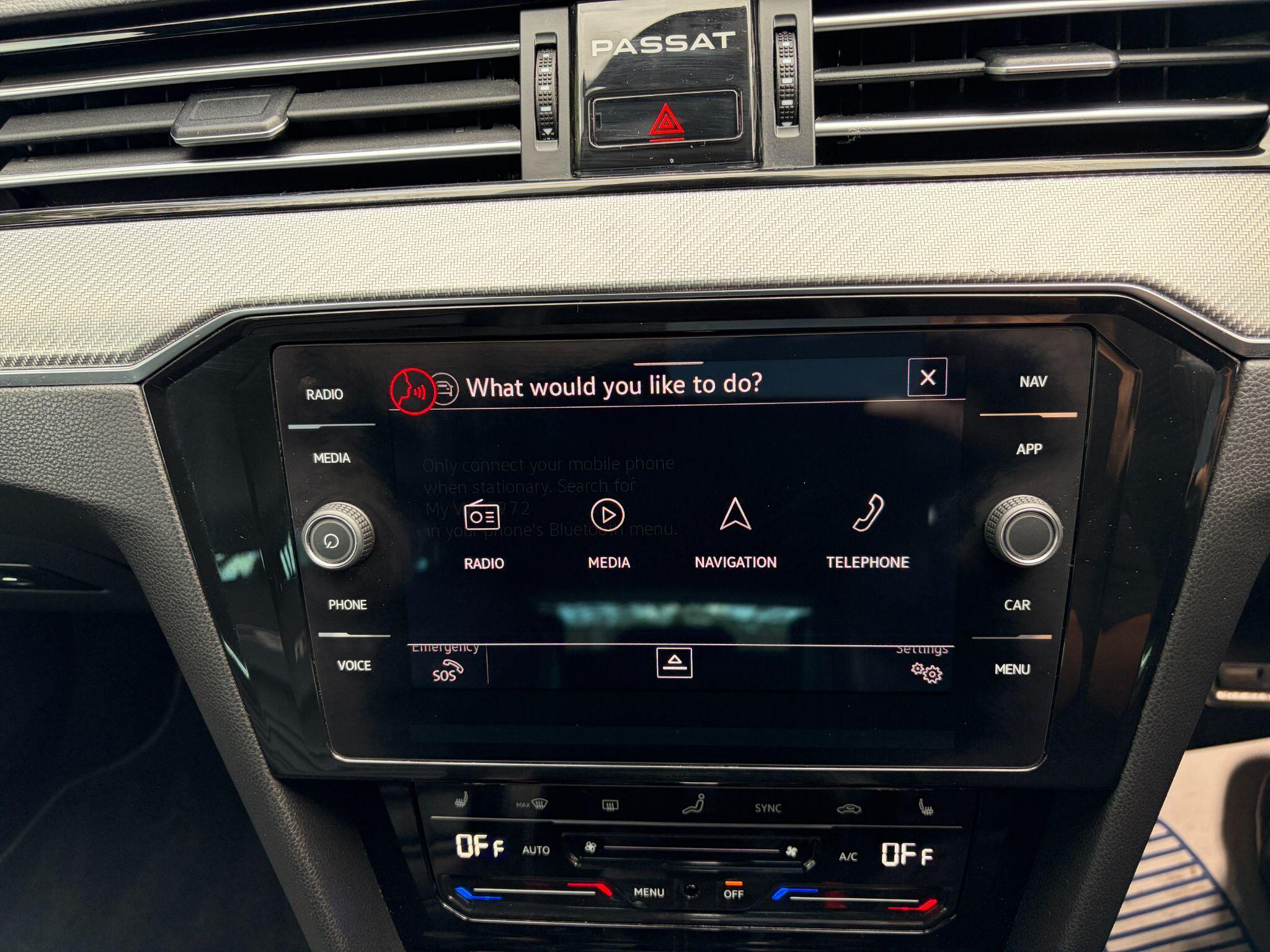 Volkswagen Passat view 22