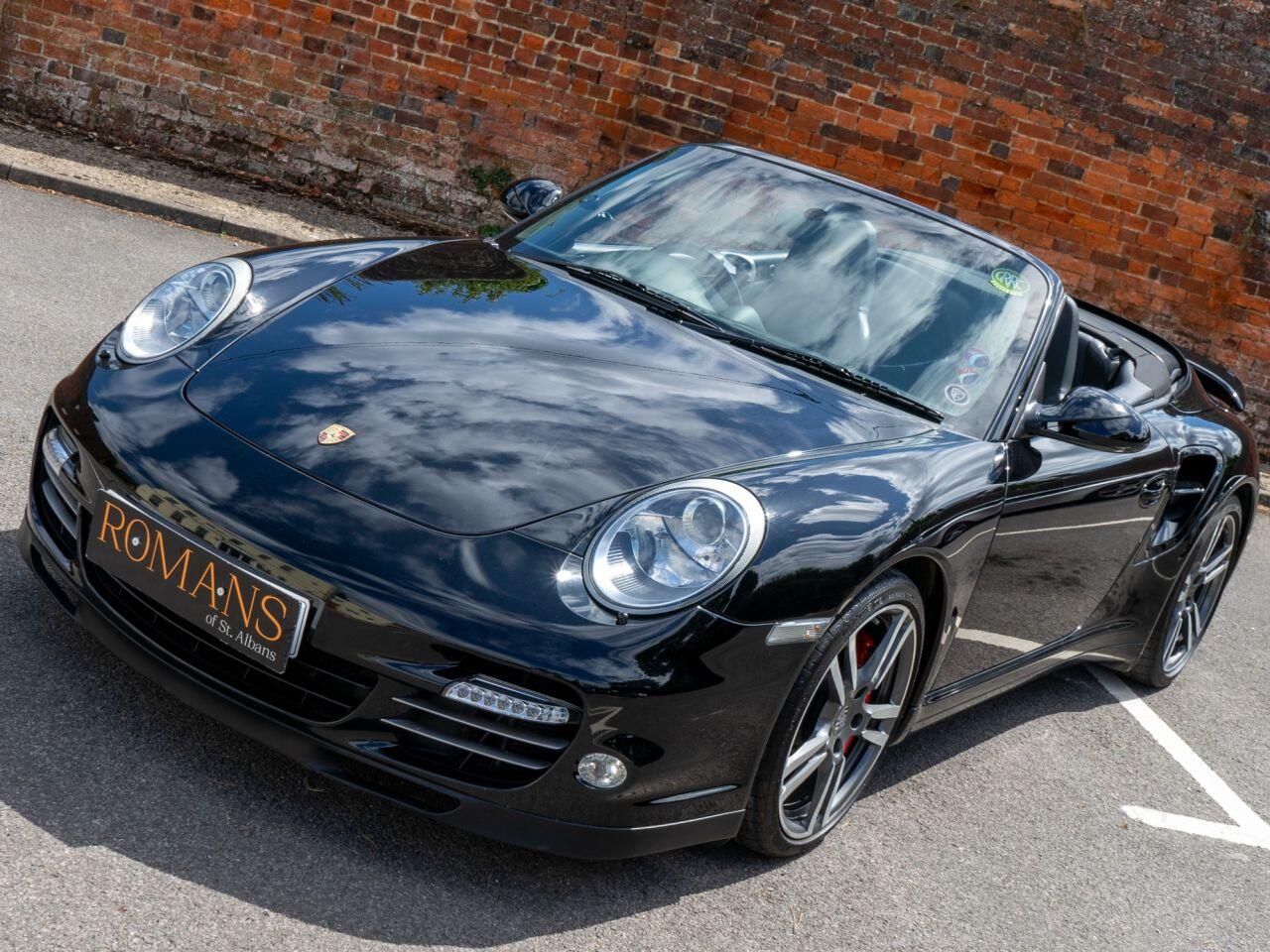 Porsche 911 view 15