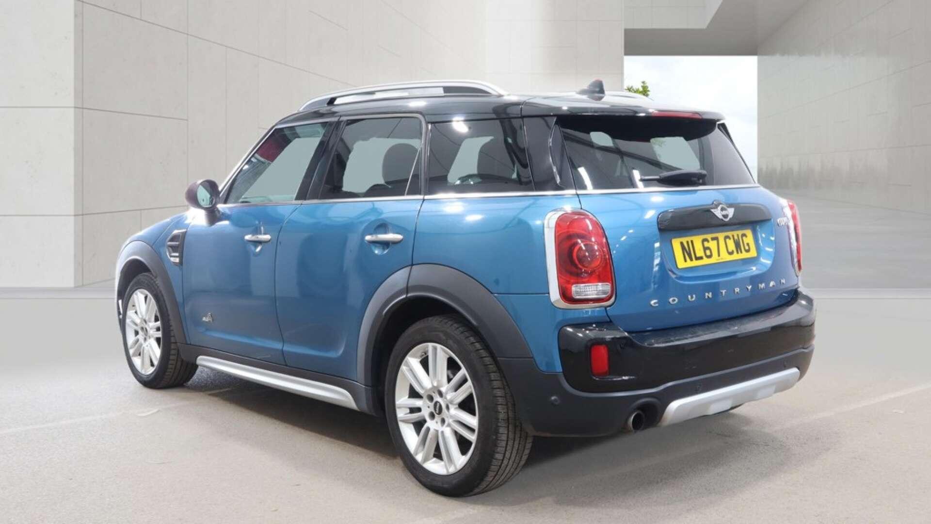MINI Countryman view 4