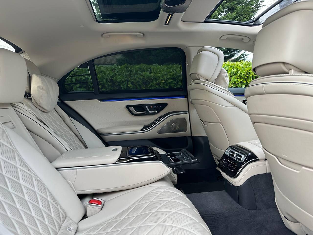 Mercedes-Benz S-Class view 16