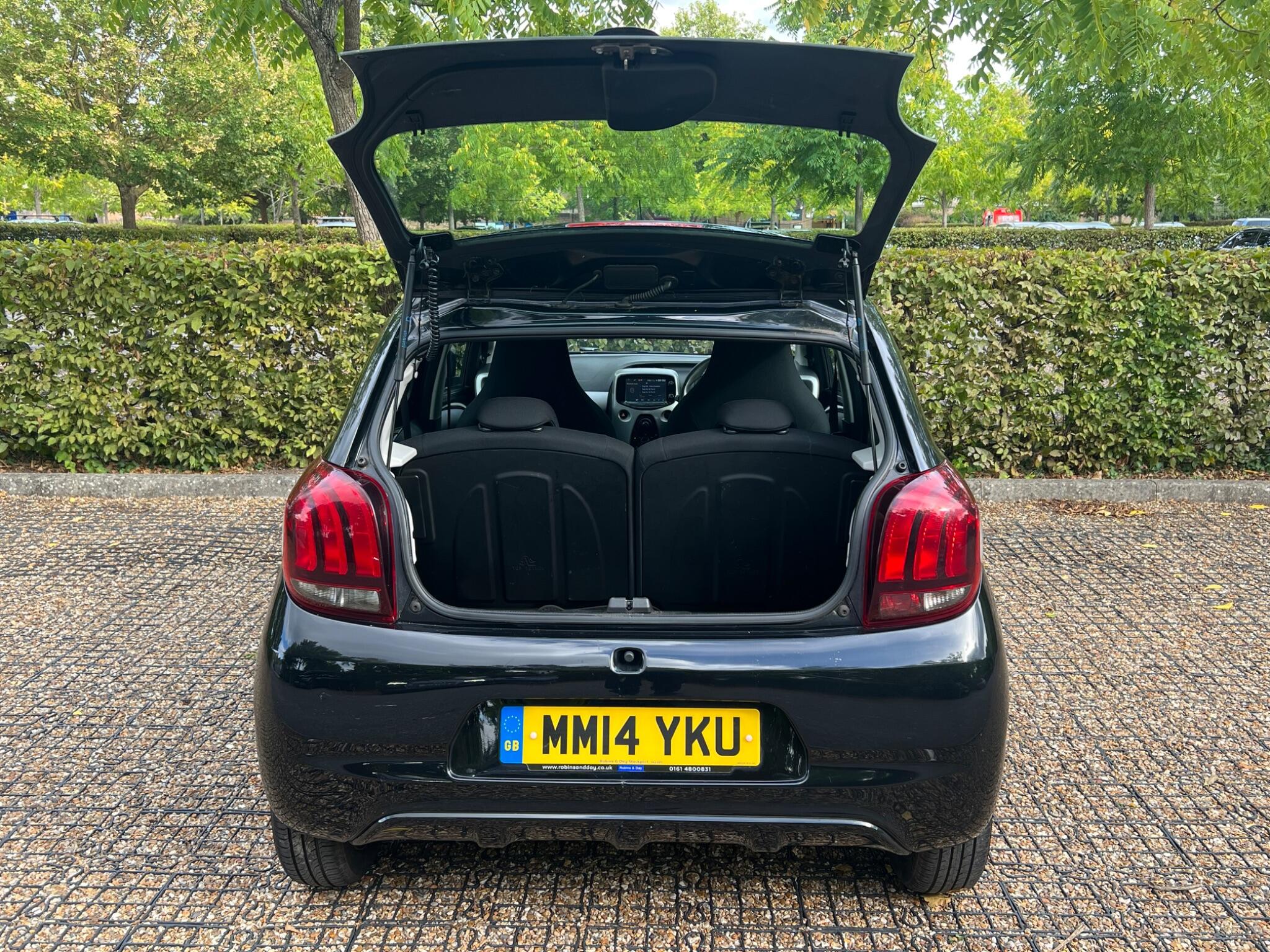 Peugeot 108 view 28