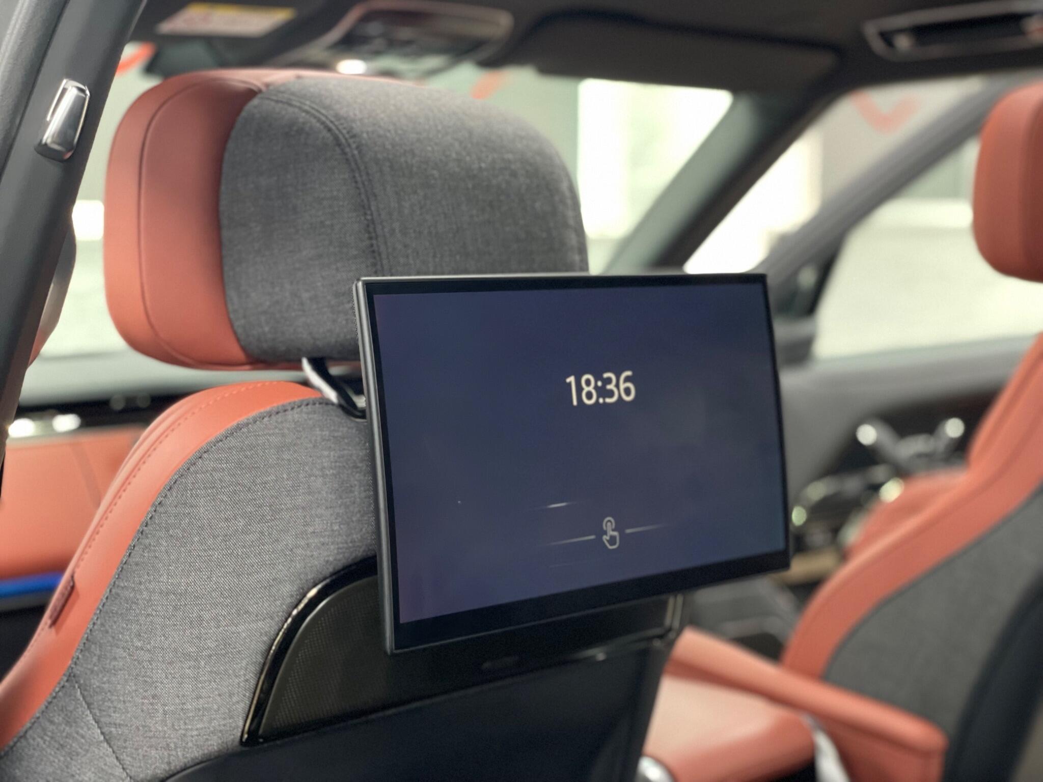 Land Rover Range Rover view 25