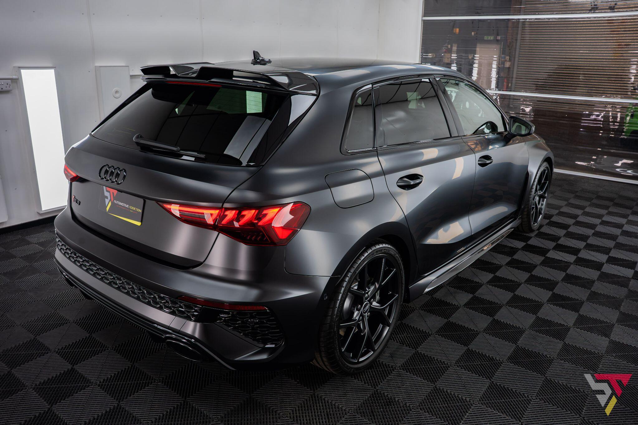 Audi RS3 view 60