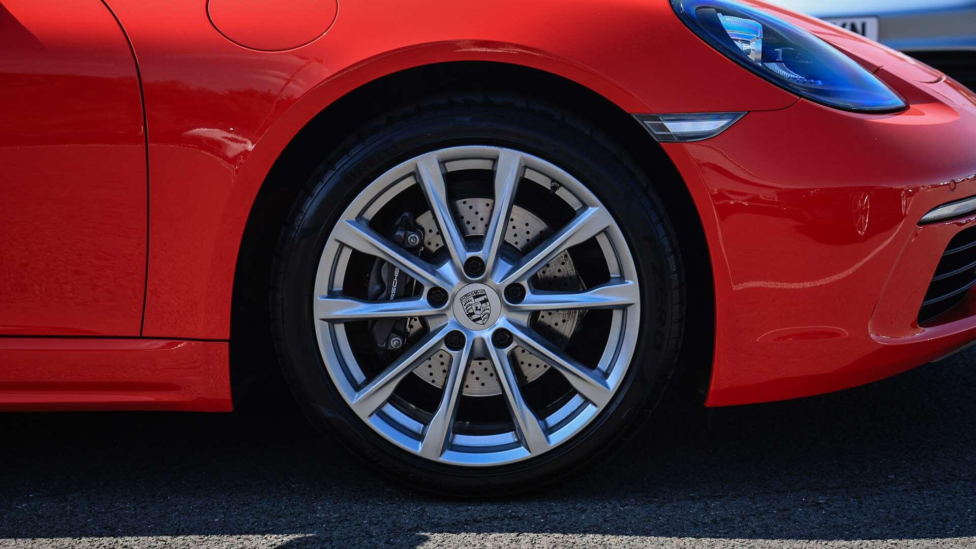 Porsche Cayman view 6