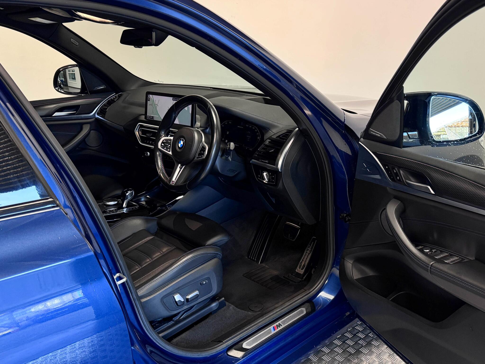 BMW X3 view 34