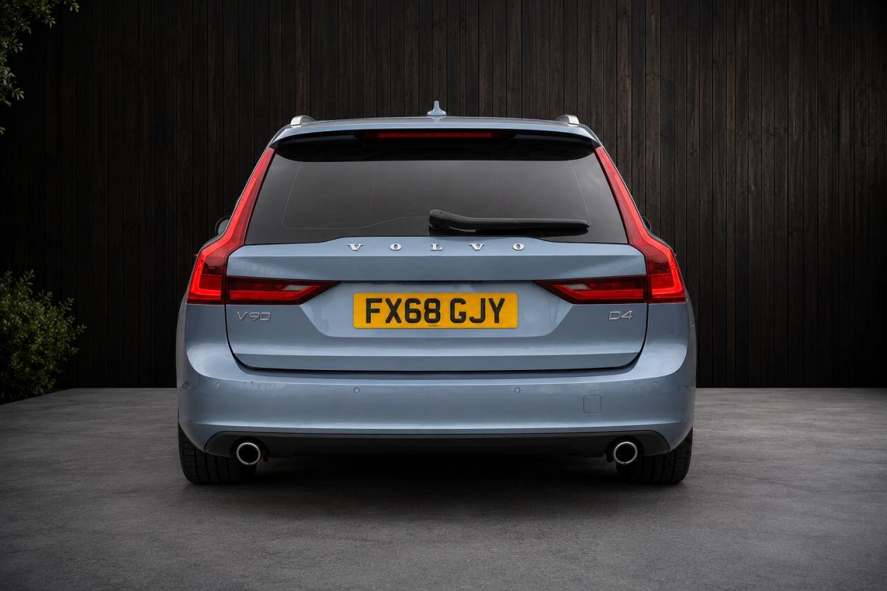 Volvo V90 view 7