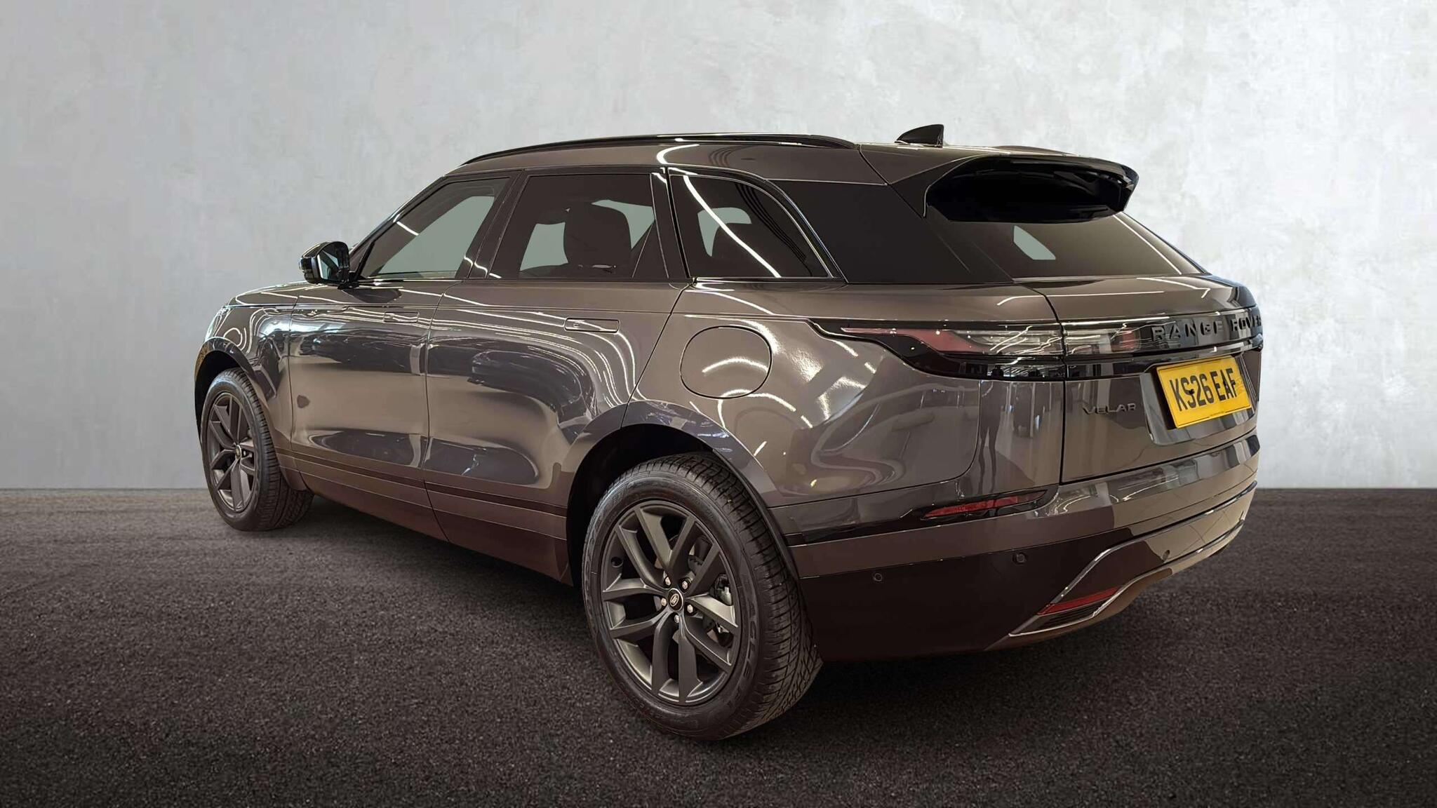 Land Rover Range Rover Velar view 2