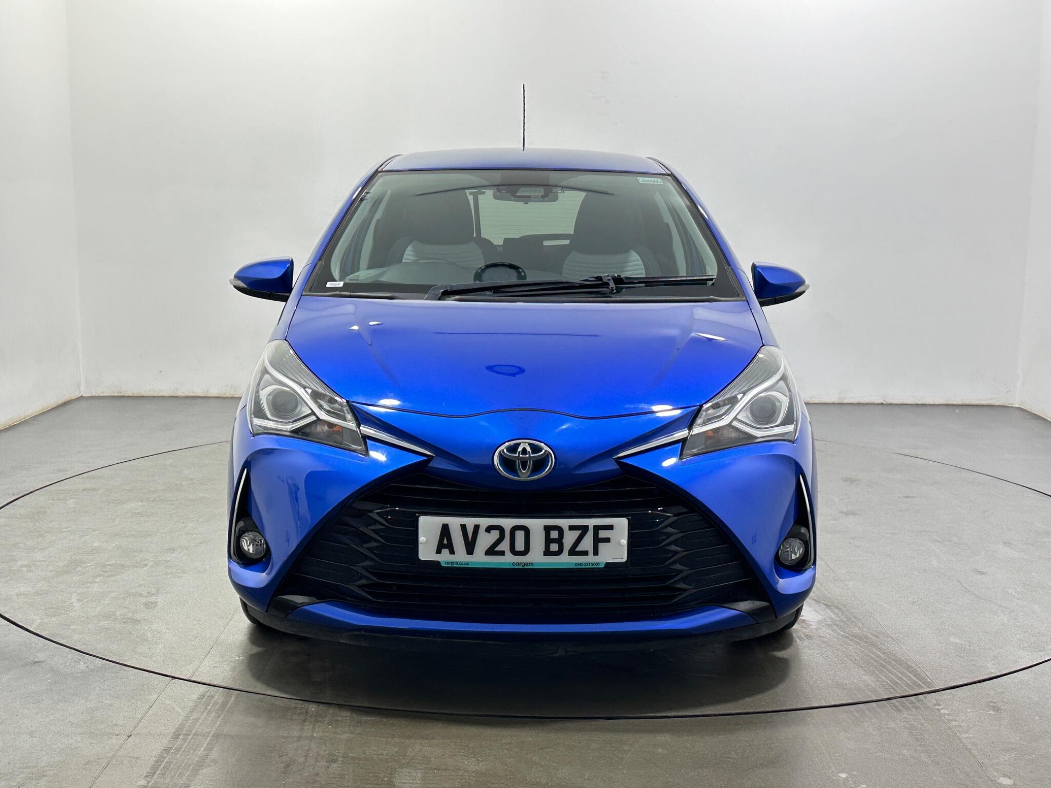 Toyota Yaris view 3