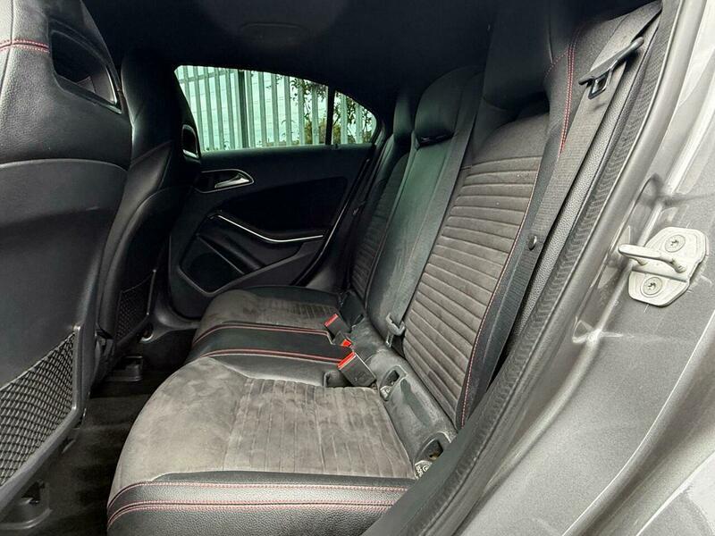 2016 Mercedes-Benz A Class image 40