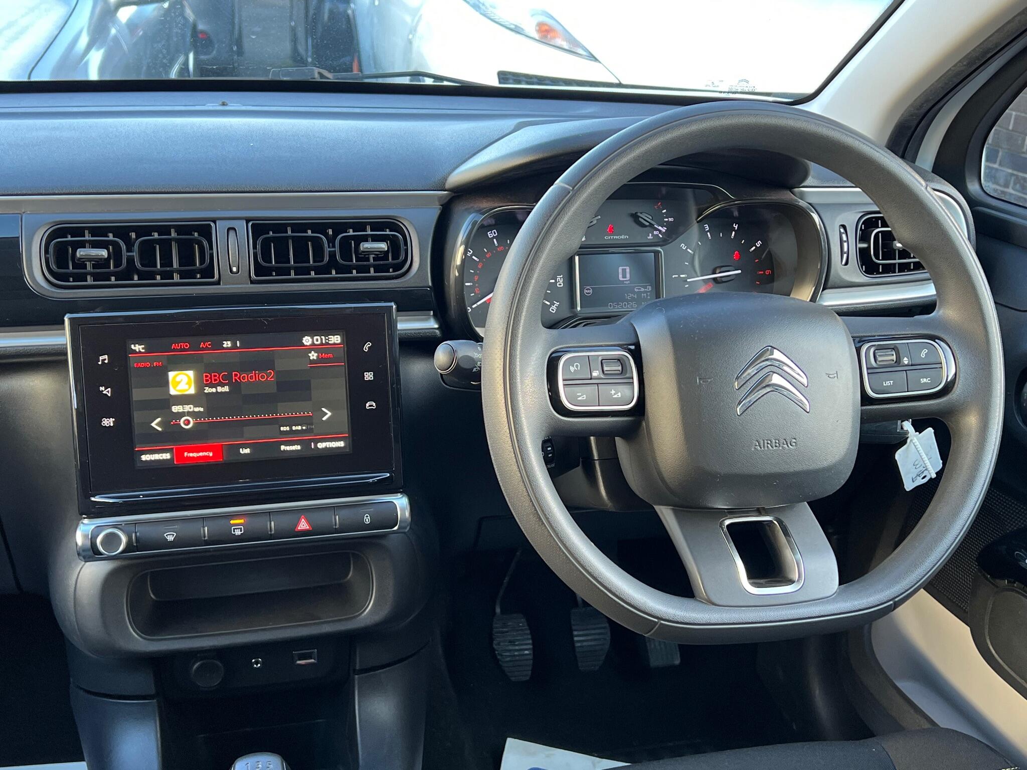 2017 Citroen C3 1.2 PureTech Feel Euro 6 5dr • 52,000 miles image 7