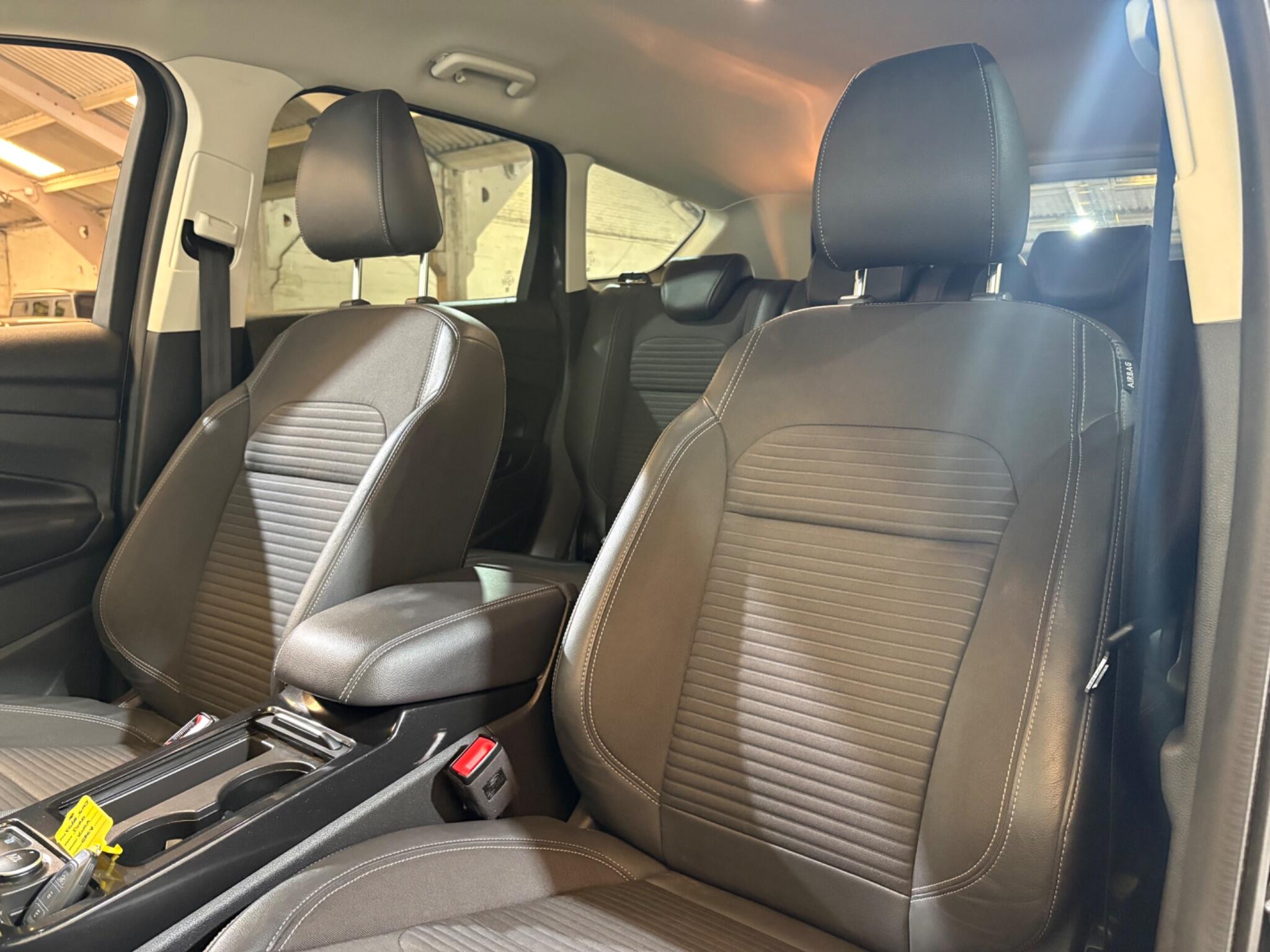 Ford Kuga view 53