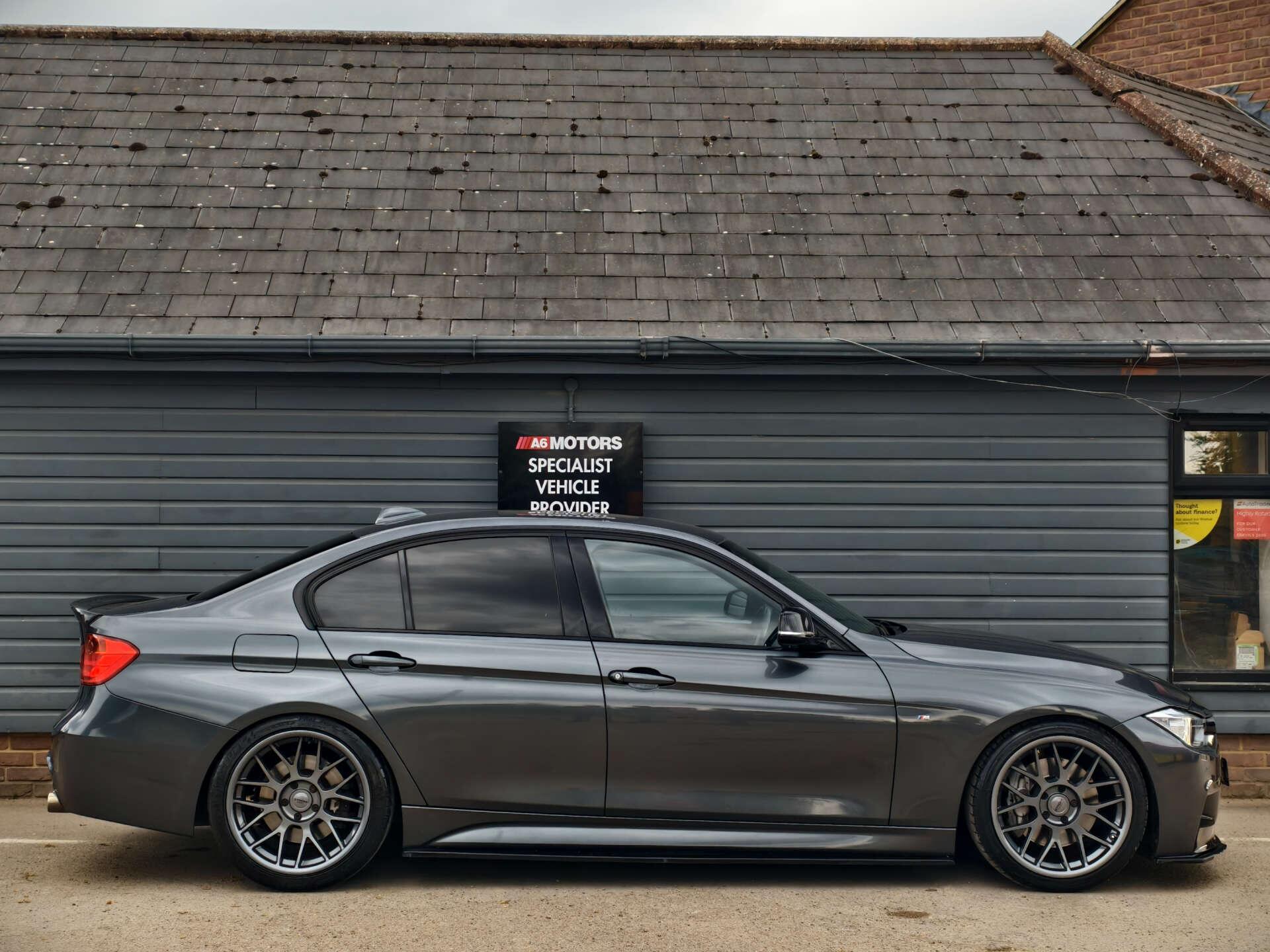 BMW 3 Series view 21