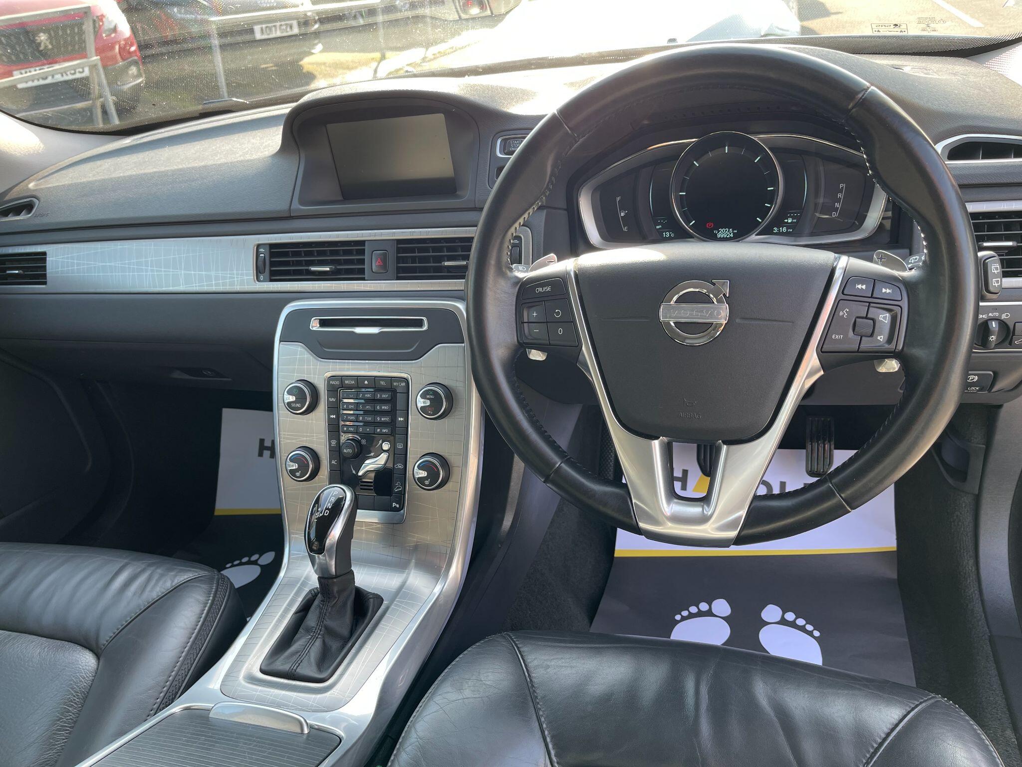 Volvo XC70 view 28