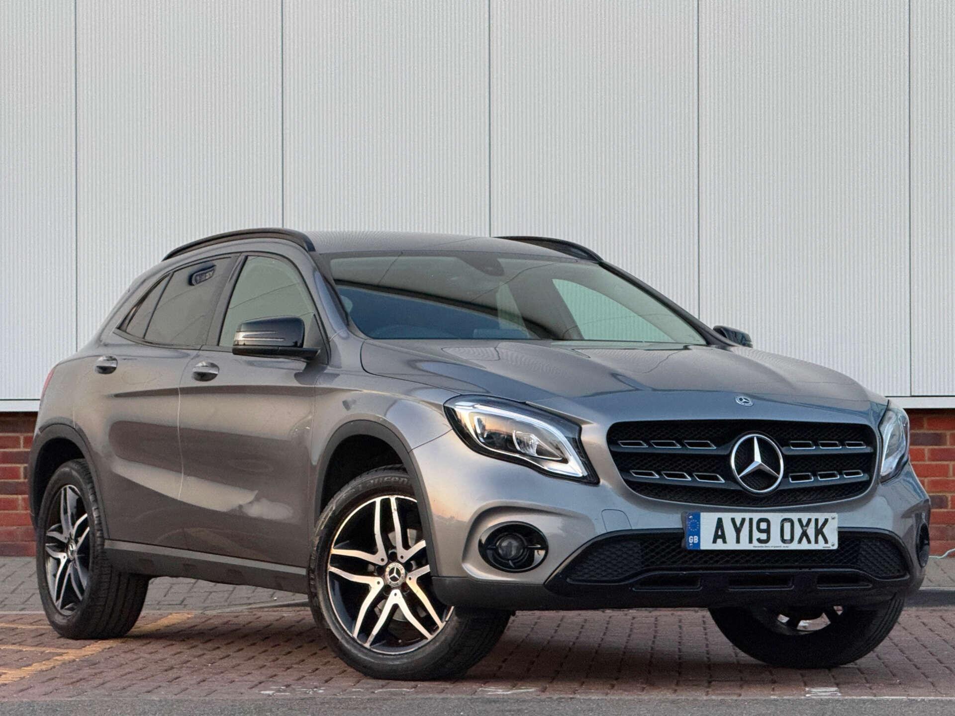 Mercedes-Benz Gla main image