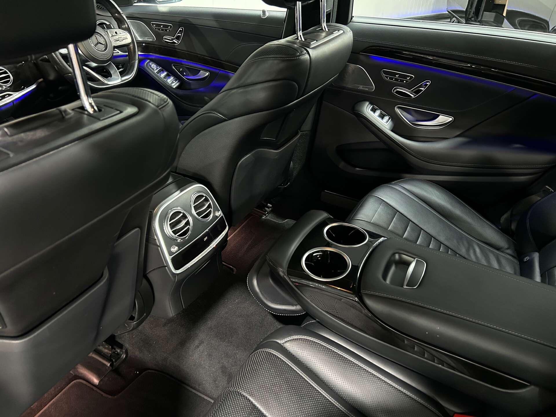 Mercedes-Benz S Class view 23
