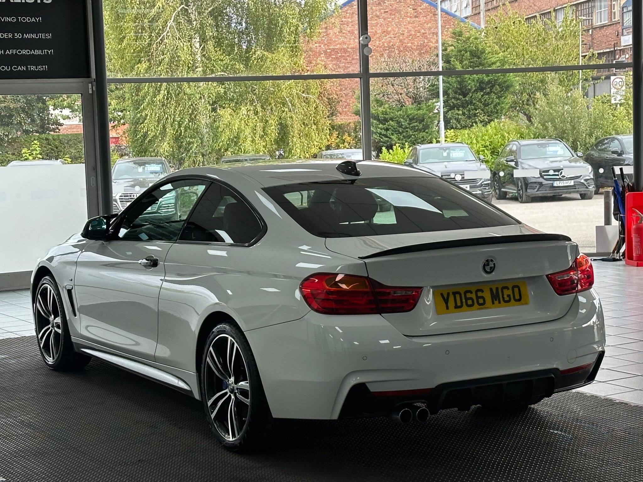 BMW 4 Series view 8