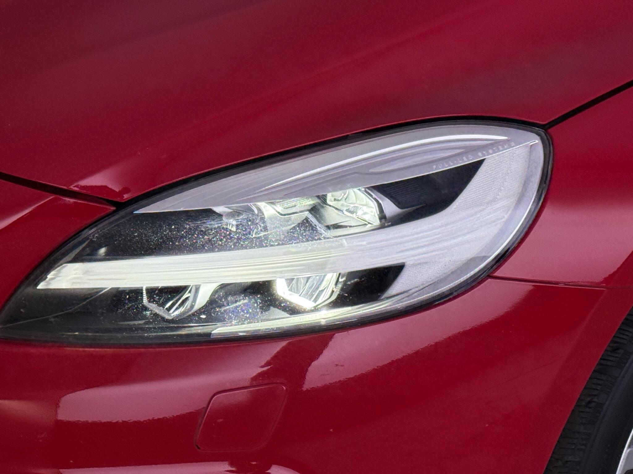 Volvo V40 Cross Country view 12