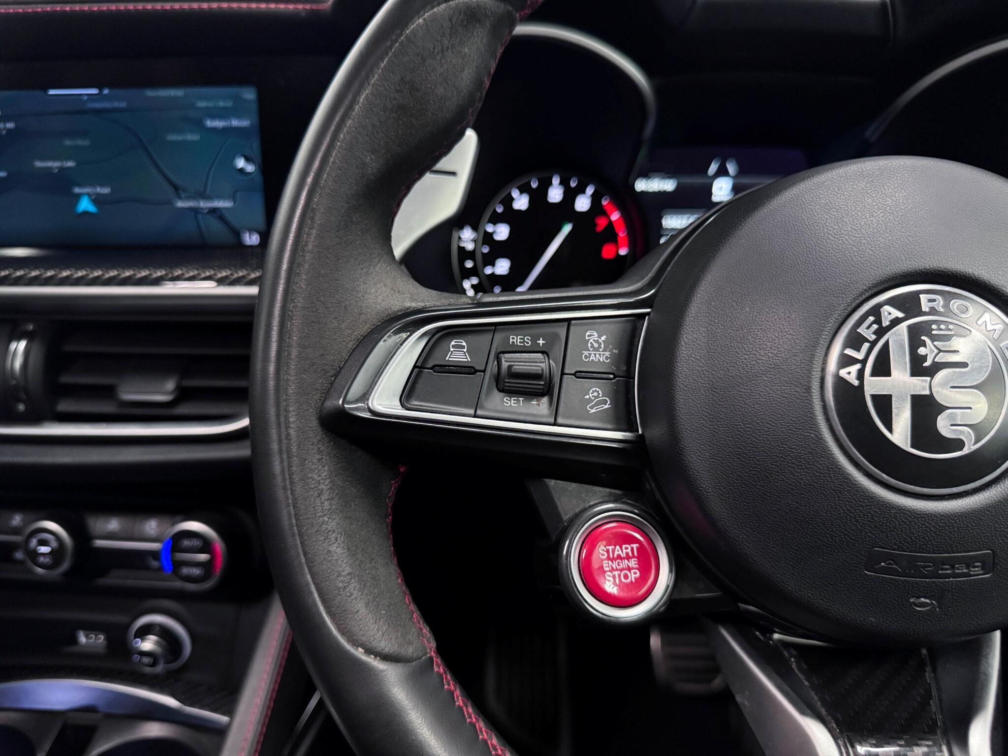 Alfa Romeo Stelvio view 9