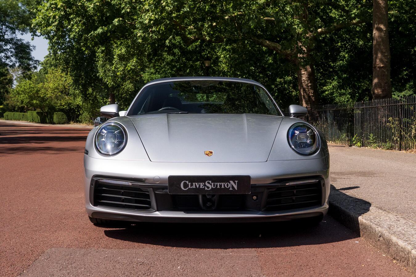 Porsche 911 view 2